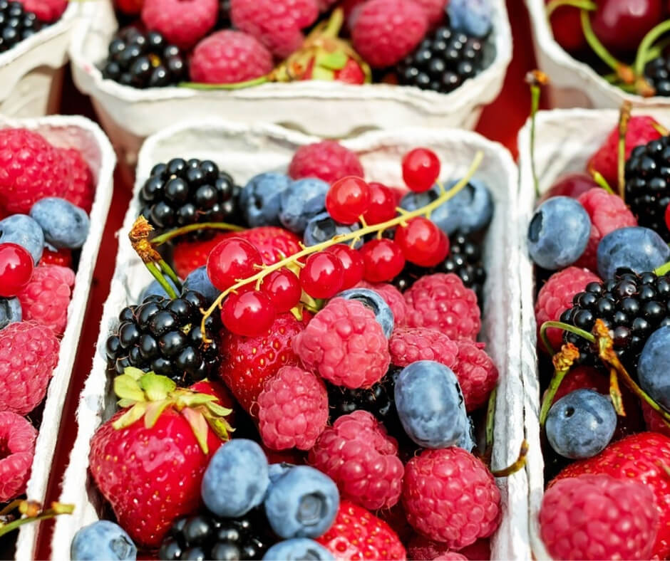 mixed berry basket