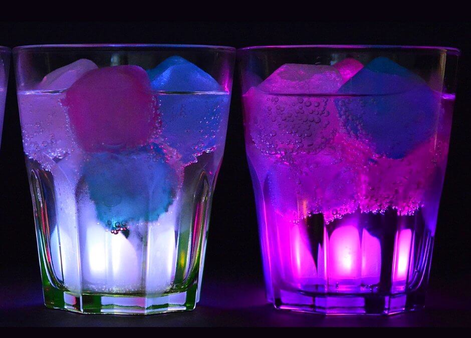2 glasses of purple alcohol showing link between alcohol and breast cancer